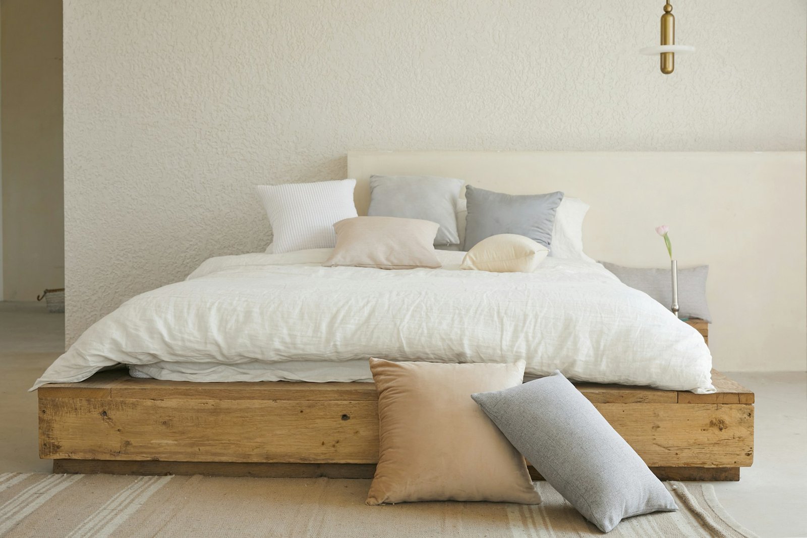 Matratze mit Flecken im Schlafzimmer